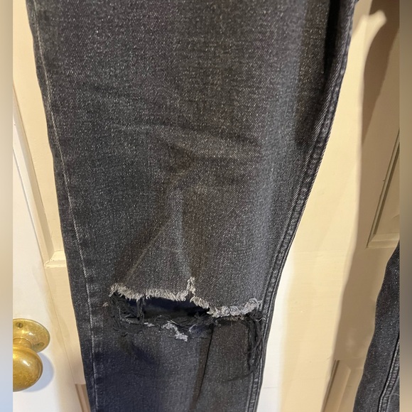 Abercrombie Curve Love Ultra High Rise ankle straight jeans with distressing - Picture 3 of 5